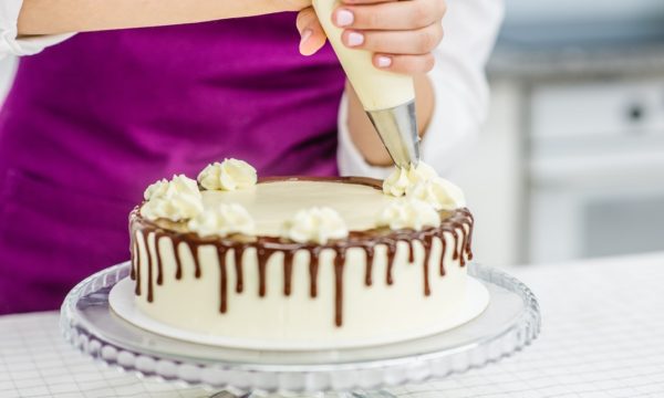 Buttercream Cake Decorating Training